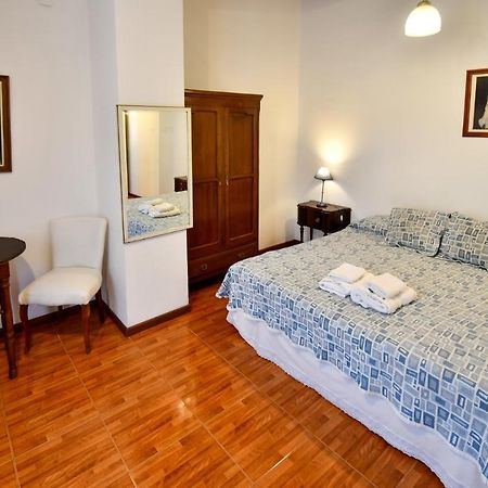 Hostal El Cerrito San Lorenzo サンロレンソ エクステリア 写真