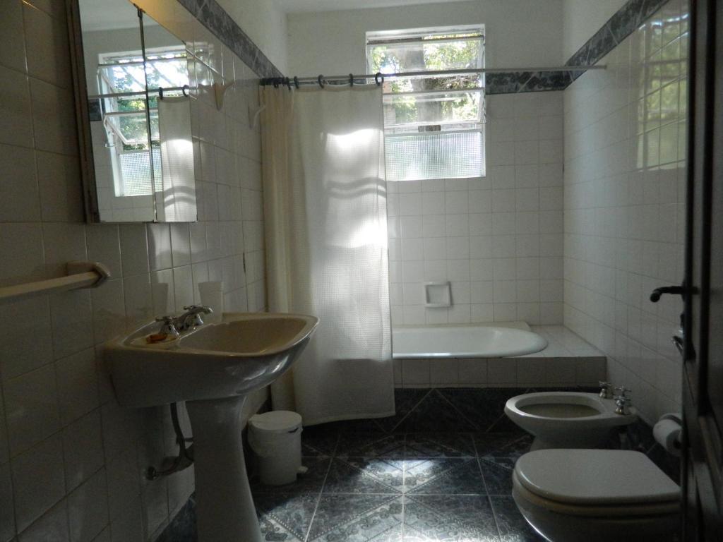 Hostal El Cerrito San Lorenzo サンロレンソ エクステリア 写真