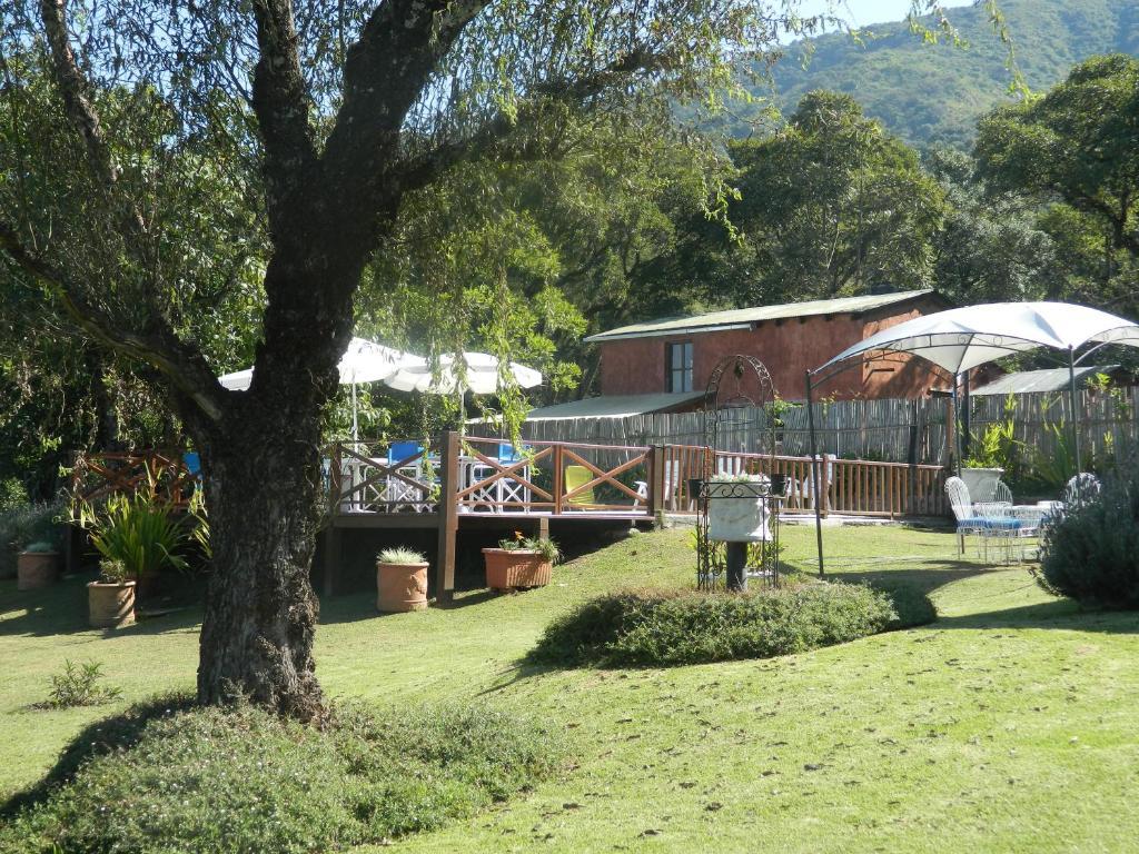 Hostal El Cerrito San Lorenzo サンロレンソ エクステリア 写真