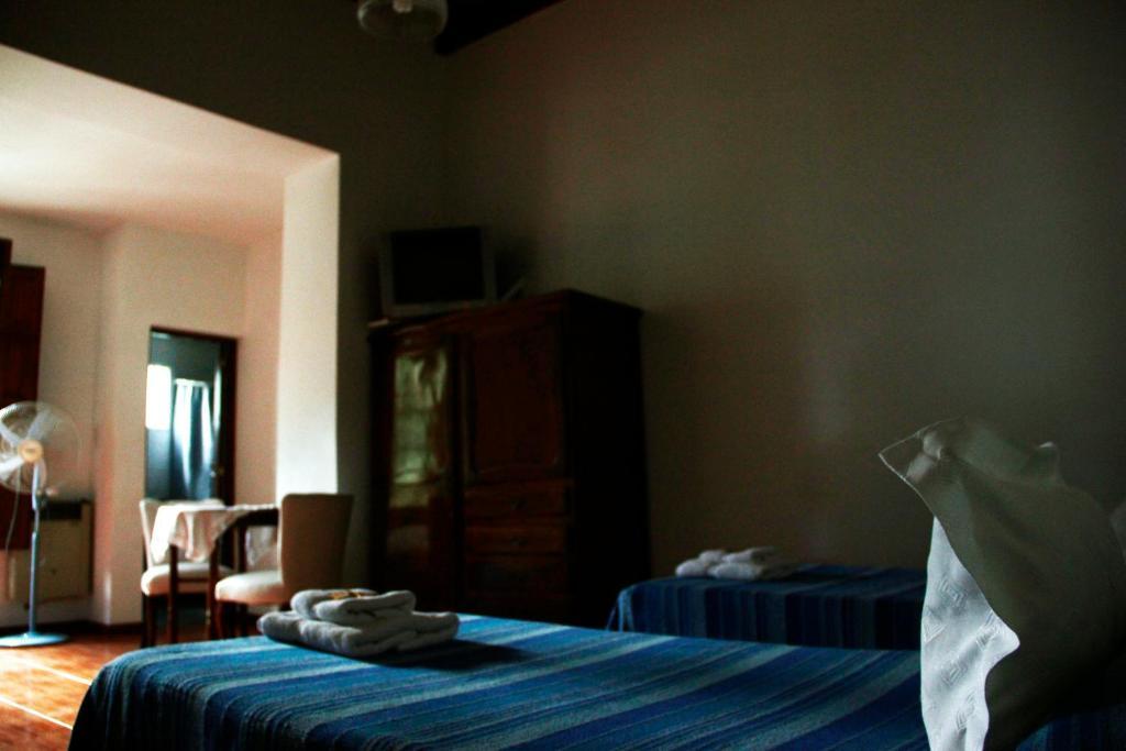 Hostal El Cerrito San Lorenzo サンロレンソ エクステリア 写真