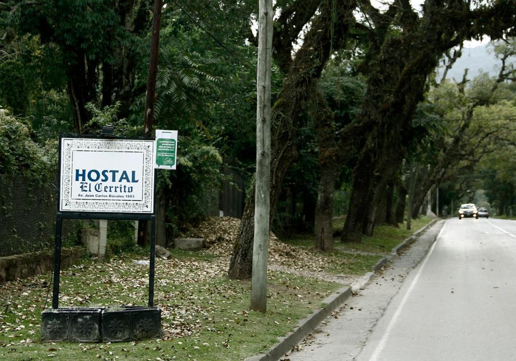Hostal El Cerrito San Lorenzo サンロレンソ エクステリア 写真