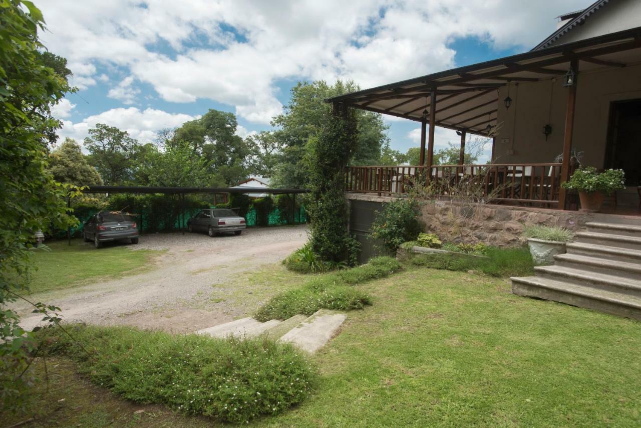 Hostal El Cerrito San Lorenzo サンロレンソ エクステリア 写真